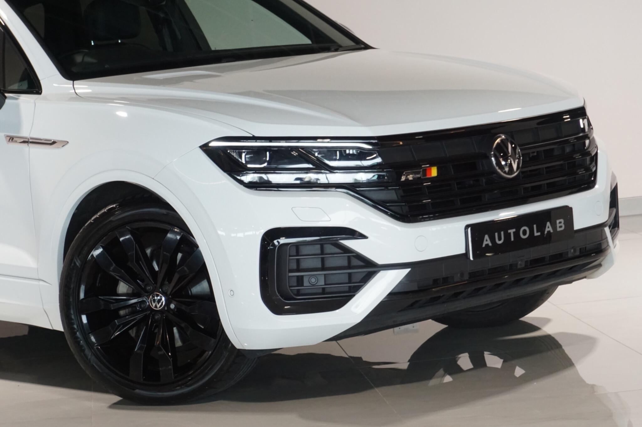 Volkswagen Touareg 3.0 TDI V6 Black Edition SUV 5dr Diesel Tiptronic 4Motion Euro 6 (s/s) (231 ps)